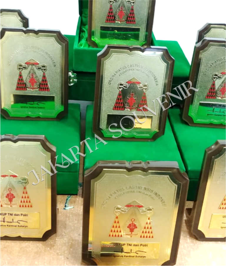 Plakat Resin Kristal Katolik Gereja