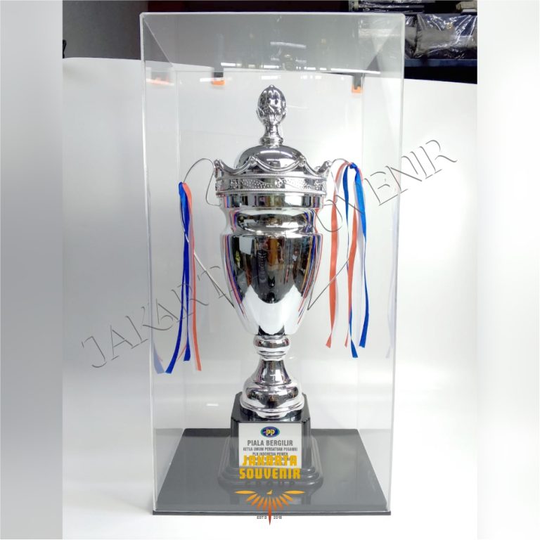 Trophy Metal Import Champion