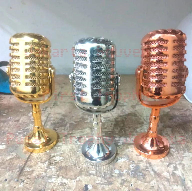 Trophy Mic