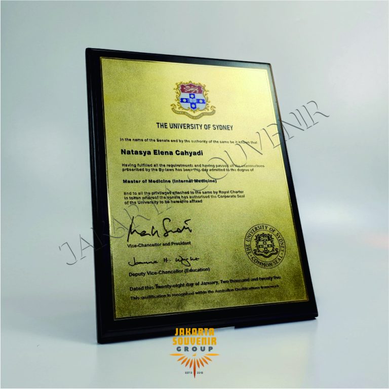 plakat kayu university of sidney